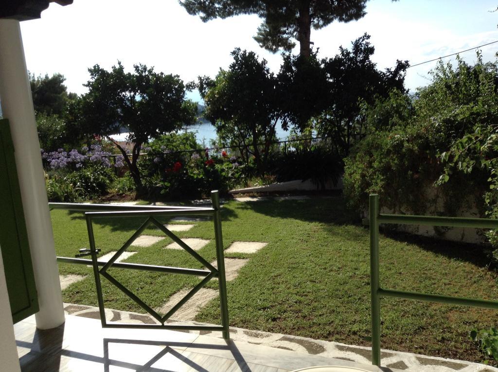 Villa Yiannis (Adults Only) Мегали-Аммос Номер фото